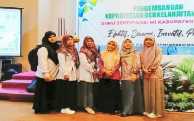 Pemberdayaan Guru Melalui Pengembangan Profesi Berkelanjutan: Dewan Guru MI Sunan Giri 2 di Hotel Miami