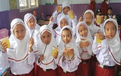 Gizi dari Es Jeruk Peras untuk Anak-anak